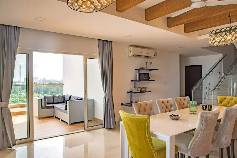 Luxury villa for rent in ecr