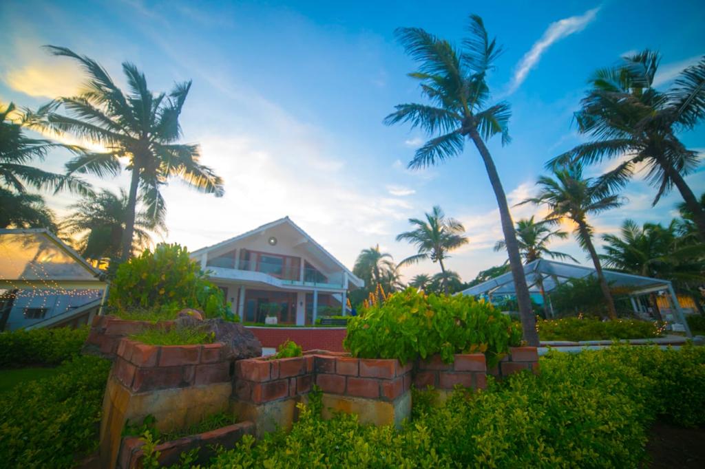 Outdoor party venue in ecr Outdoor event venue in ecr